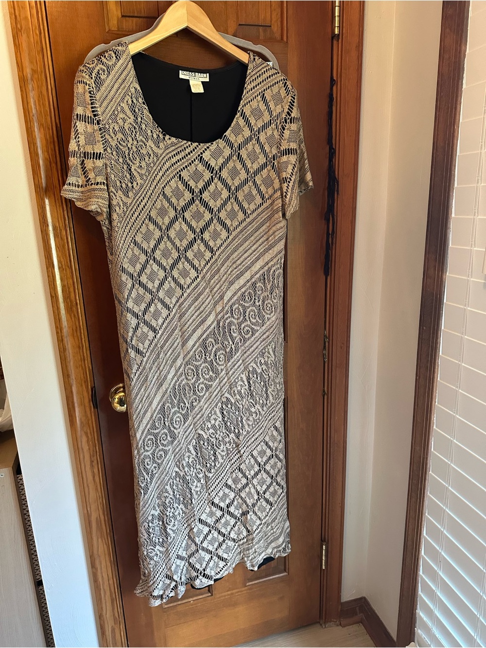 Vintage Women’s DressBarn Beige & Black Patterned Dress Size 18